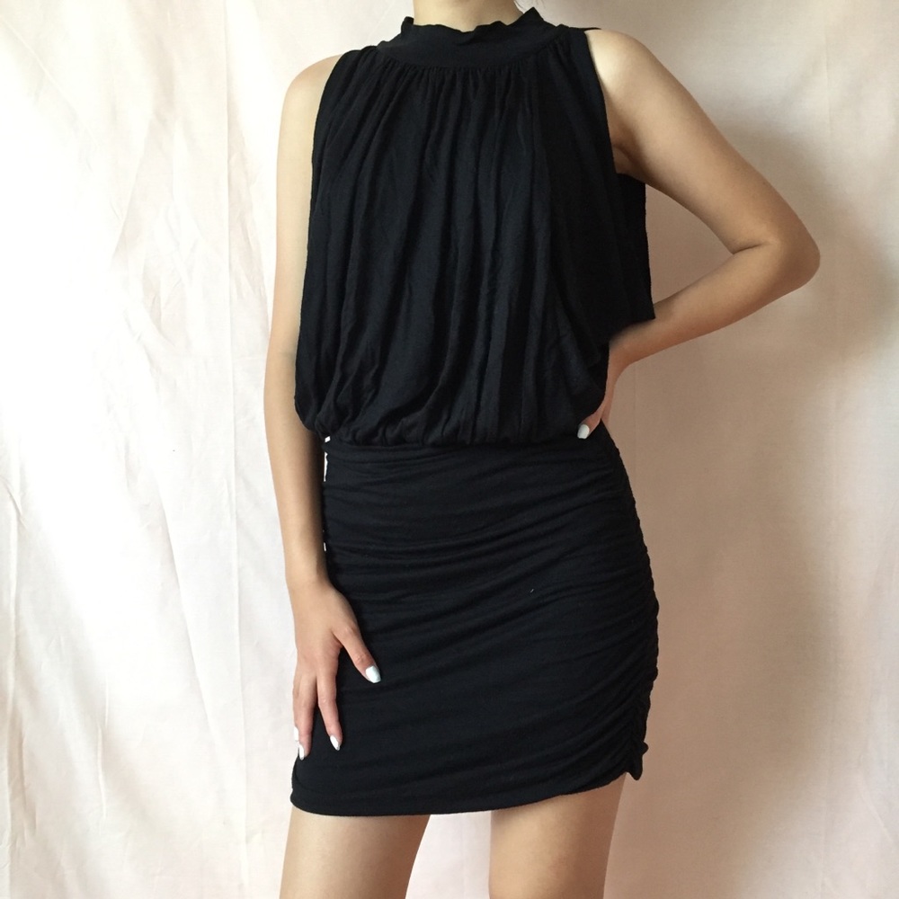 BLOUSON DRESS WITH BACK CUT-OUT